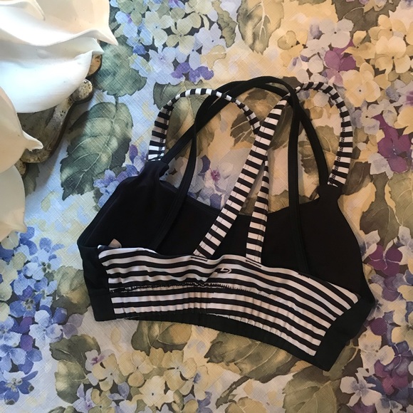 ✅ Champion Strappy black/striped sports bra - Picture 7 of 8